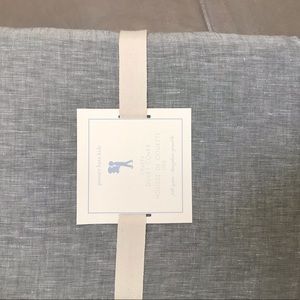 Pottery barn blue chambray duvet: new!